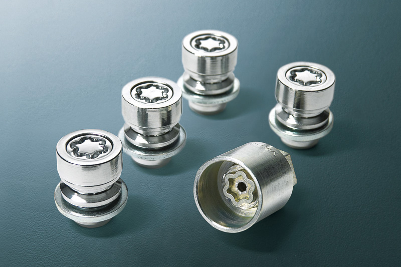 「ホイールロックナット」1万260円