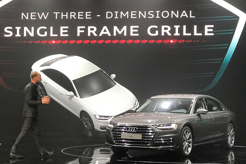 市販車として世界初のレベル3自動運転を実現する新型「A8」