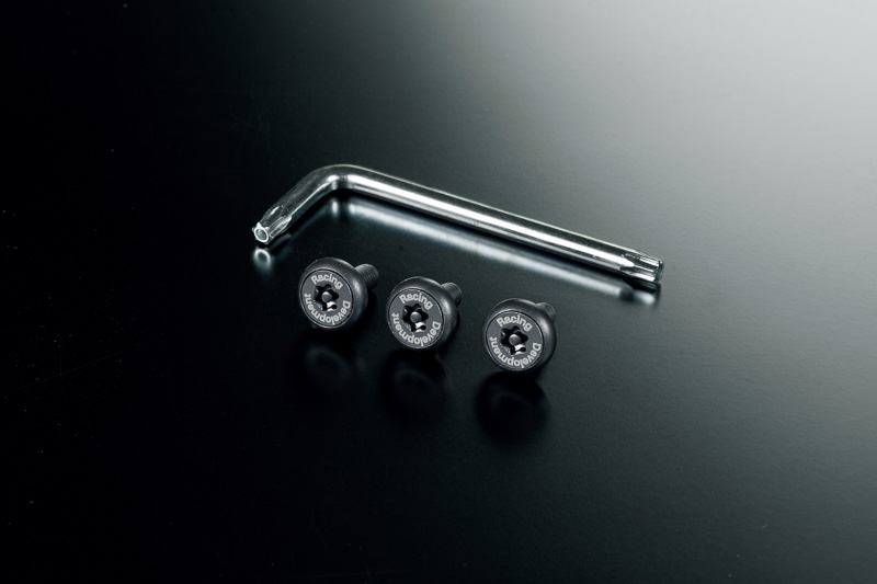 「ナンバープレートボルト」税別4000円