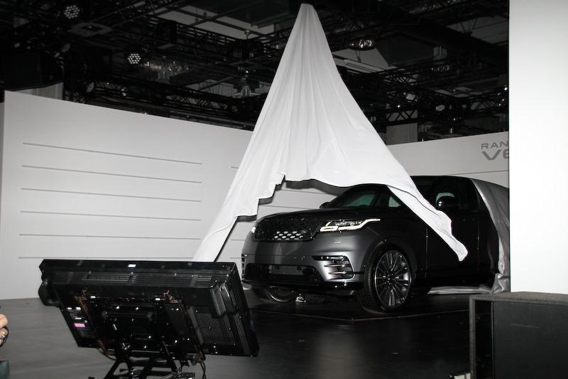 レンジローバー第4のモデルとして登場した「レンジローバー ヴェラール」のアンベール