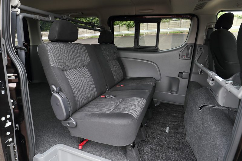 シート表皮は2トーン柄