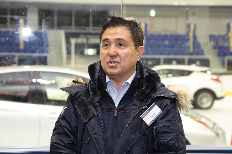 日本グッドイヤー株式会社 技術本部長の松崎洋明氏から、試乗の前後に製品特性や試乗で体感してほしいポイントなどが解説された