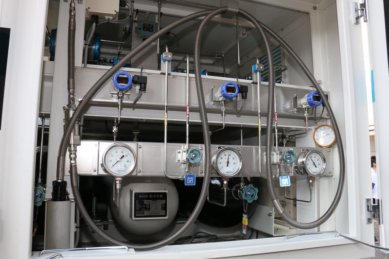 水素搭載量270m<sup>2</sup>の水素タンクを2基搭載