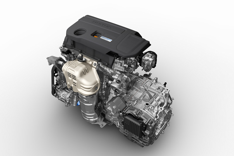 2.0リッター直噴ターボエンジンと10速AT