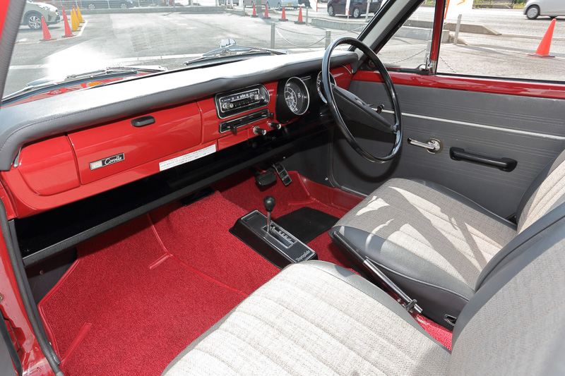 初代カローラ初期型