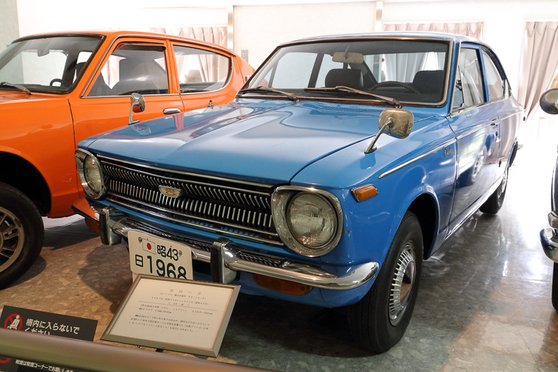 初代カローラの輸出仕様 左ハンドル