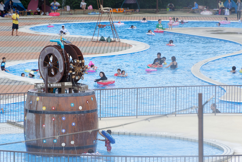 流れるプールの「アドベンチャーリバー＆アドベンチャーアイランド」。アクア・アドベンチャーでは最大のプールだ