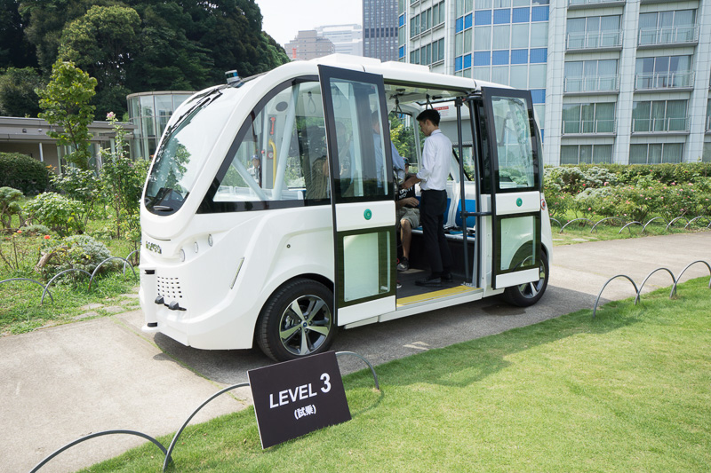 試乗会は乗務員が乗り込むレベル3で行なわれた