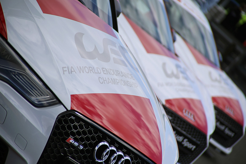 並んだペースカー