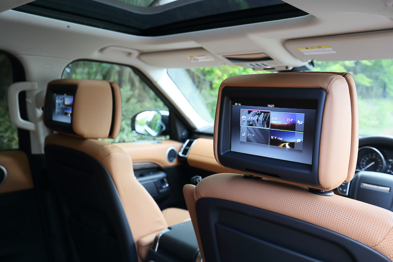 オプション設定のリアシートエンターテインメントシステム