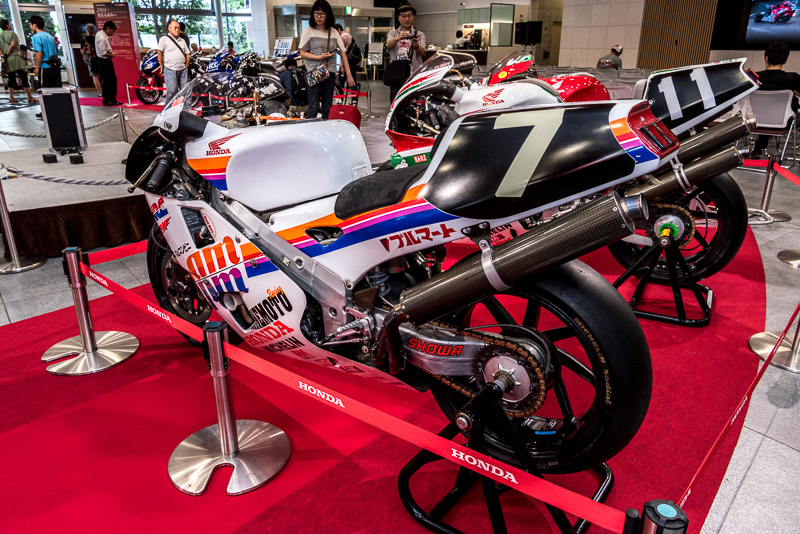 1993年 RVF750（am/pm カネモト・ホンダ）