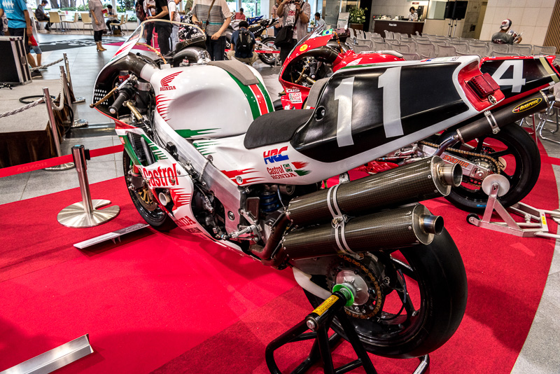 1996年 RVF/RC45（Castrol HONDA）