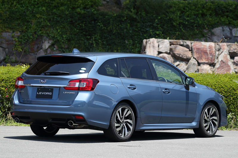 リアデザインは変更なし