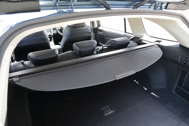 トノカバーとカーゴルームランプに変更はない