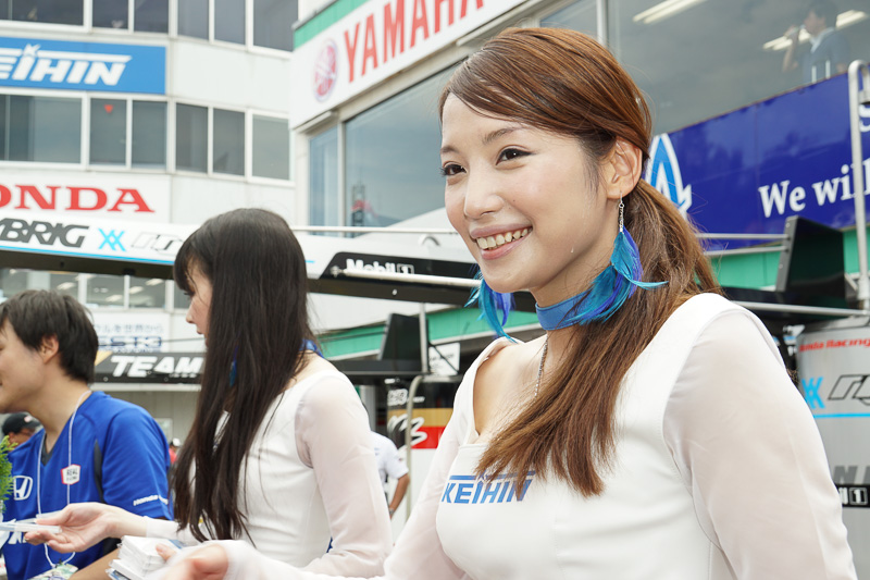 ピットウォーク。予選日の様子