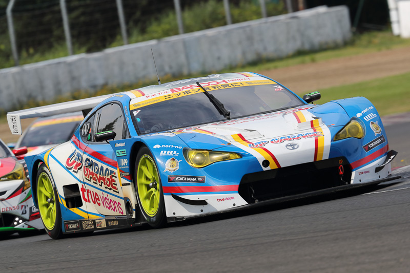 18号車「UPGARAGE BANDOH 86」中山友貴/川端伸太朗