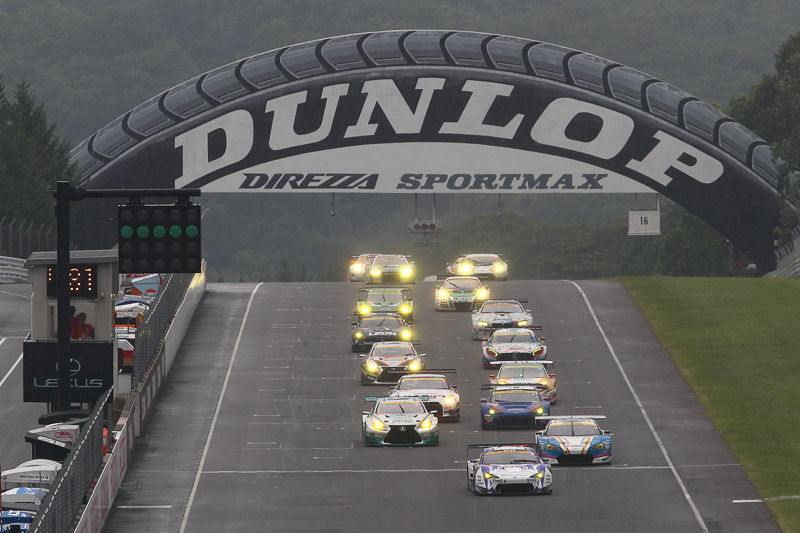 GT300クラスのスタート
