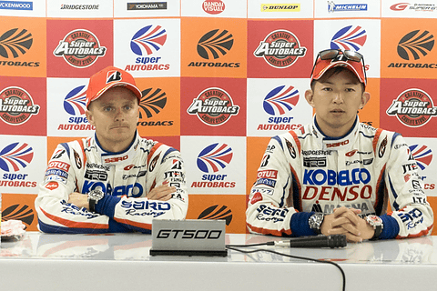 最終値下げレクサスチームサード　平手晃平選手直筆サイン入りノーメックス チーム詳細 | SUPER GT オフィシャルサイト
