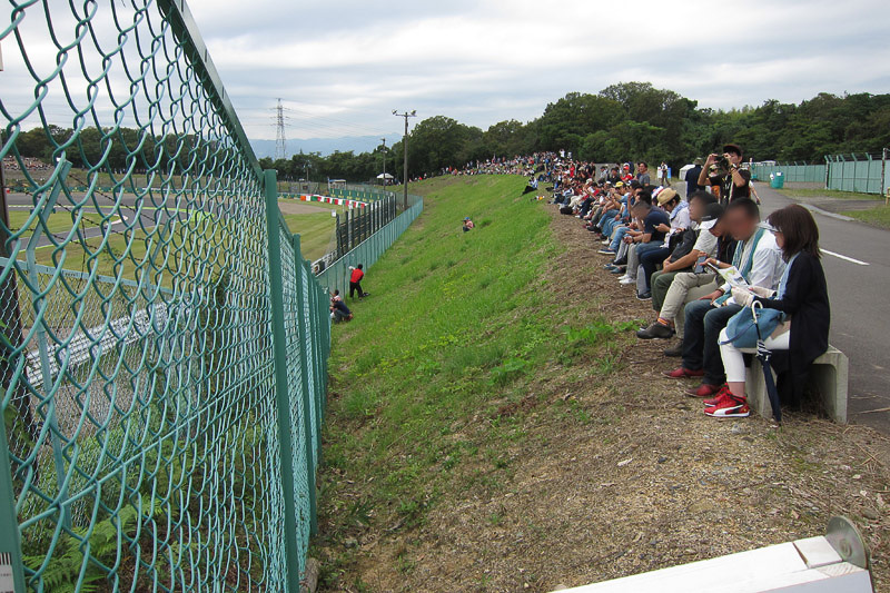 スプーンカーブは2006年以前と同様に自由な雰囲気となった（2016年撮影）