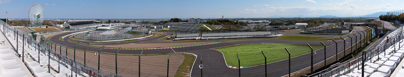 Q2席は見晴らしのよい上段から混雑する。上段で観戦したい人は早めに行こう