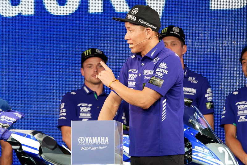 インターネットライブ配信の終了後もイベントは続き、くじ引き抽選で来場者にTシャツがプレゼントされた