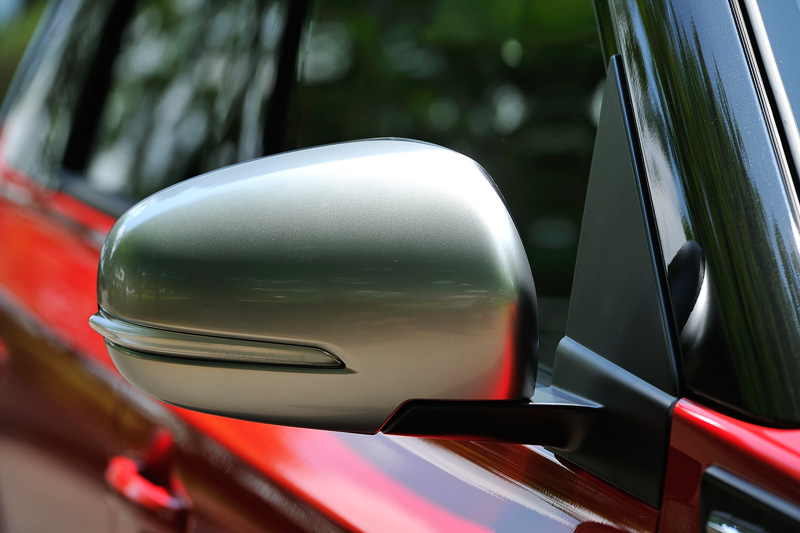 LEDサイドターンランプ付カラードドアミラー（高輝度シルバー）