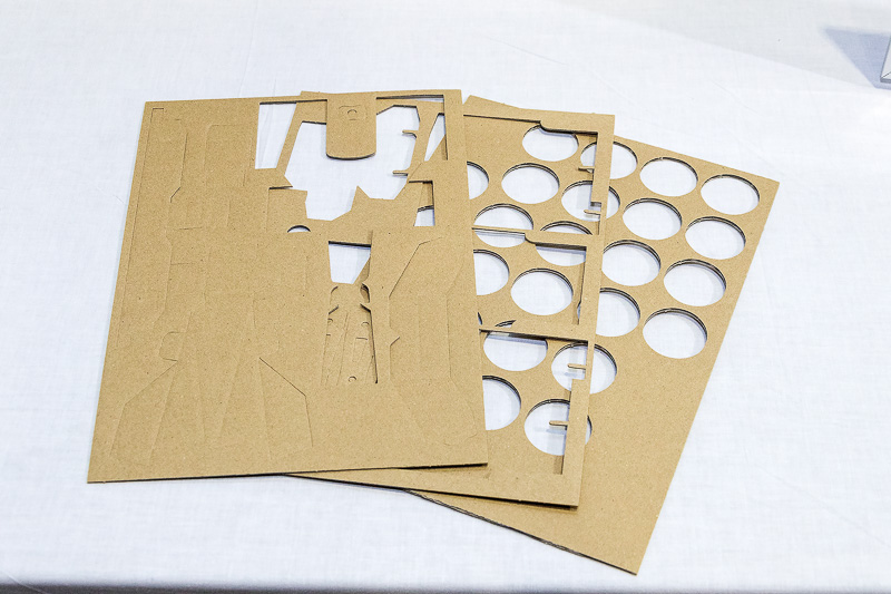 フォーミュラカーはダンボール3枚で構成。こちらは小学校の課外授業への協賛などで使われているという