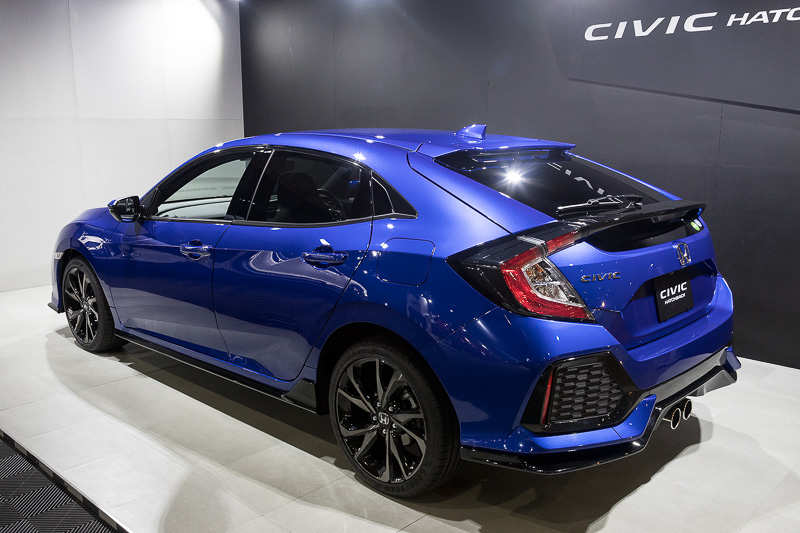 スポーツ色を高めたシビック ハッチバック