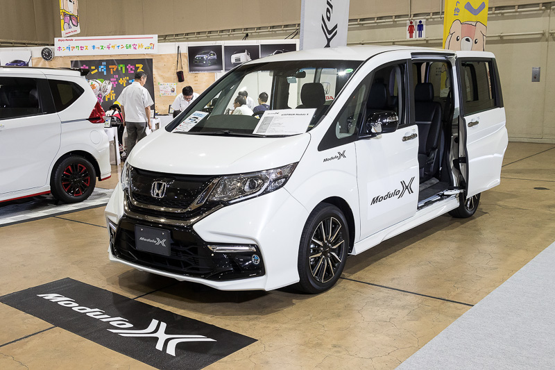 ステップワゴン Modulo X