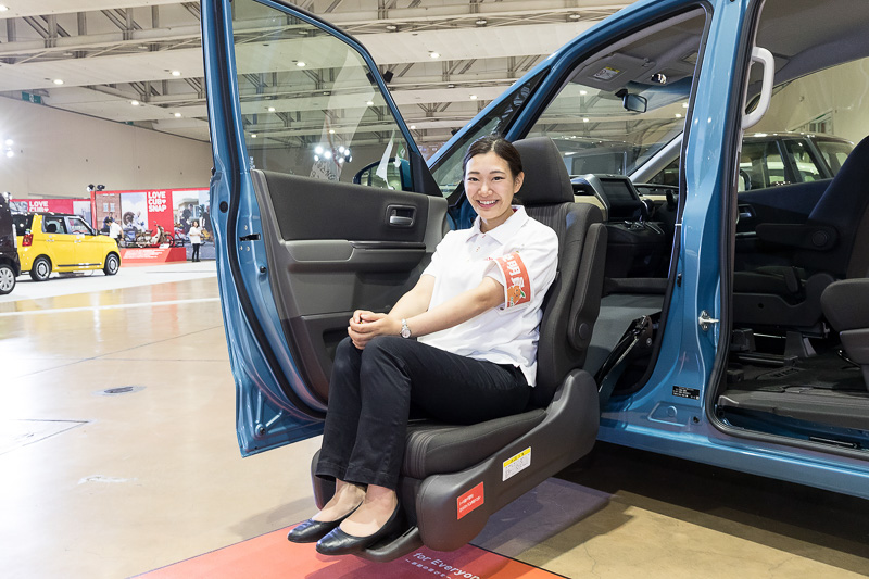 福祉車両の展示も行なわれた。こちらはフリード 助手席リフトアップシート車