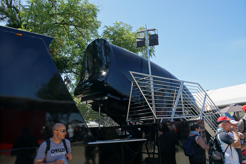 メルセデスのF1体験シミュレータ