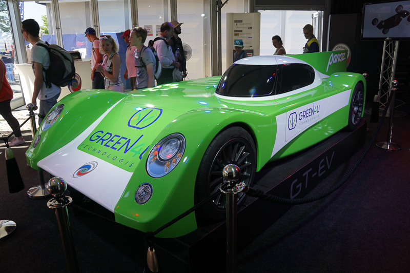 パノスのバッテリー交換型EVとなるパノスGT-EVの展示