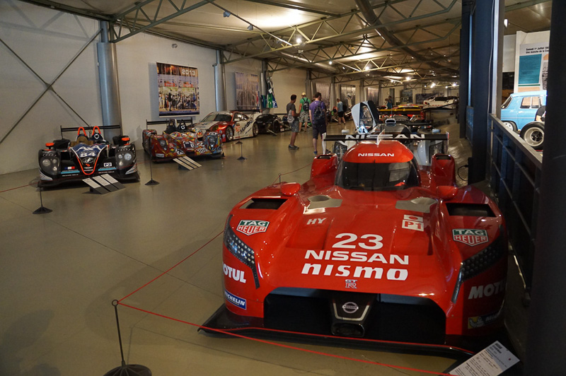 ル・マン24時間レースを走った車両の展示スペース