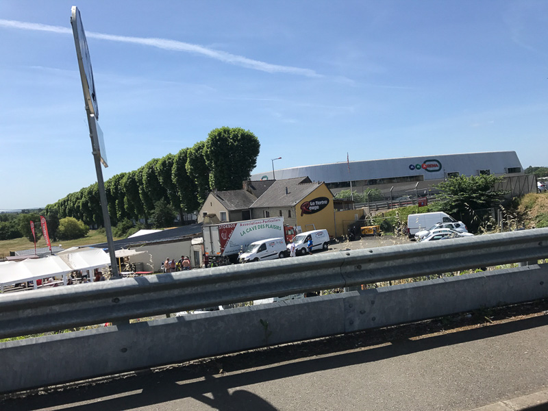 ユノディエールの入り口にあるテルトル・ルージュコーナー近くには"テルトル・ルージュ”という居酒屋があった