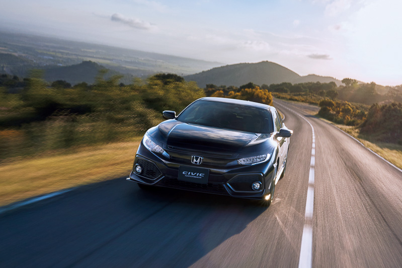 シビック ハッチバックの走行イメージ