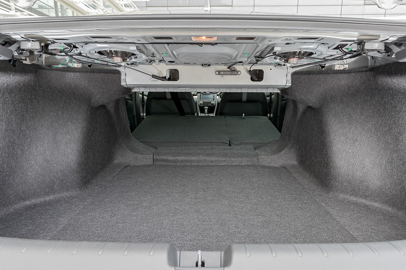 トランクスルー時