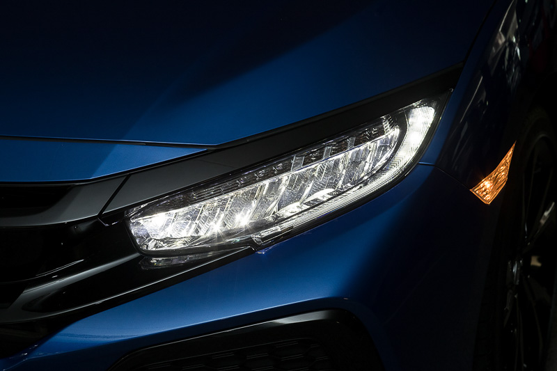 LEDヘッドライトの点灯パターン