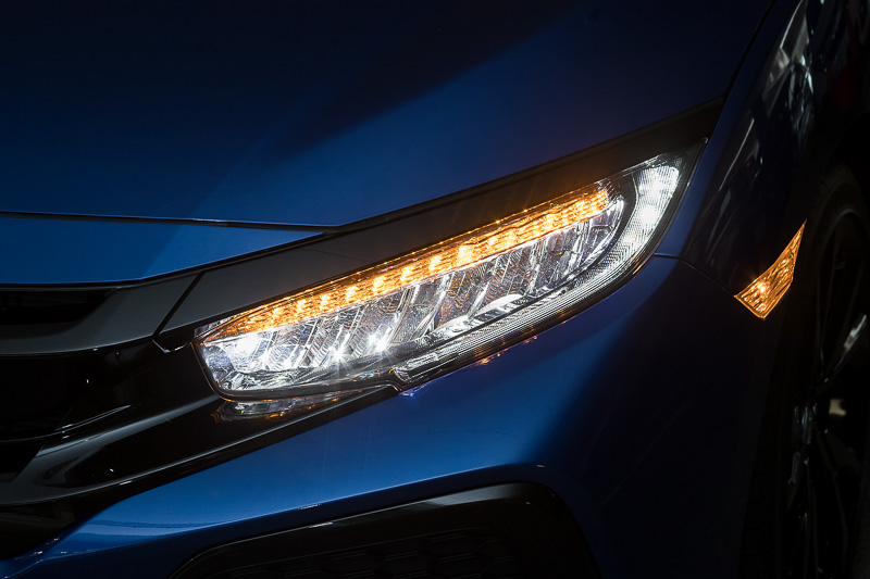 LEDヘッドライトの点灯パターン