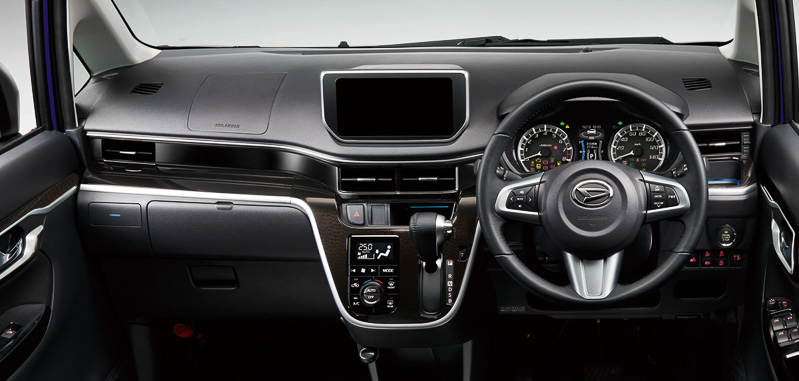 ムーヴ カスタムRS“ハイパーSA III”のインパネ