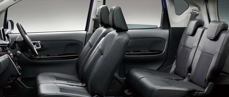 ムーヴ カスタムRS“ハイパーSA III”のシート