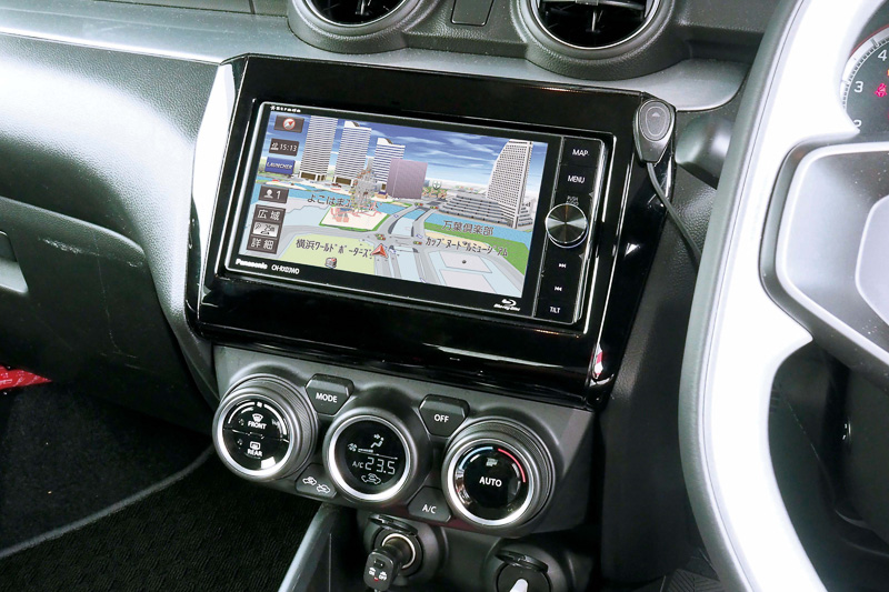 KSX-01を使用してカーナビを市販品に交換した例