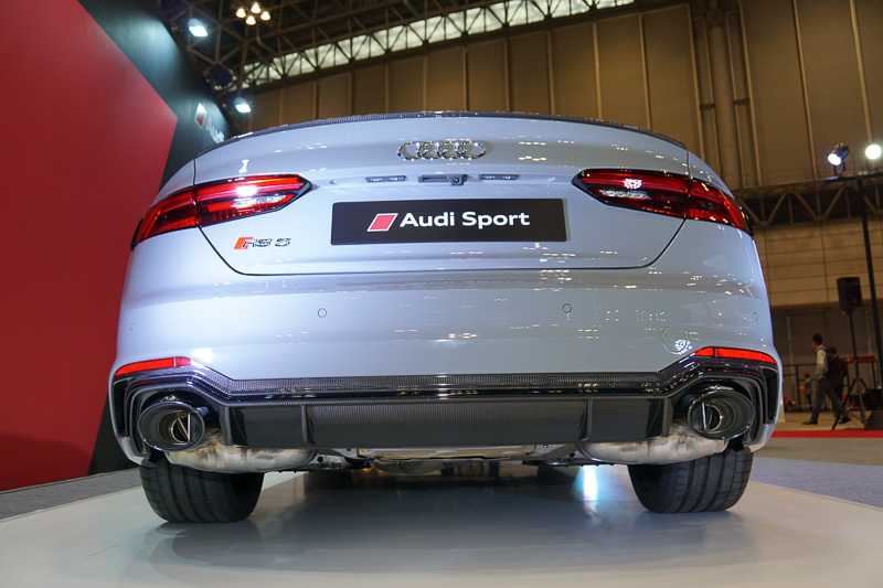 新型RS 5 クーペ