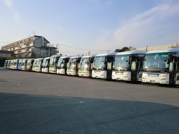 JR名古屋駅と鈴鹿サーキットを結ぶ三重交通の「サーキットエクスプレス」。2016年の決勝レース後には18便が運行された