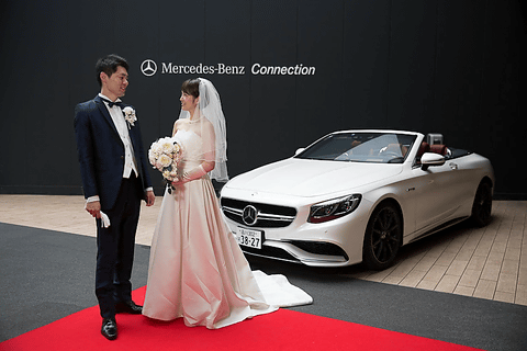 メルセデス・ベンツとヒルトン東京、挙式成約者向けに3モデルを自由に 