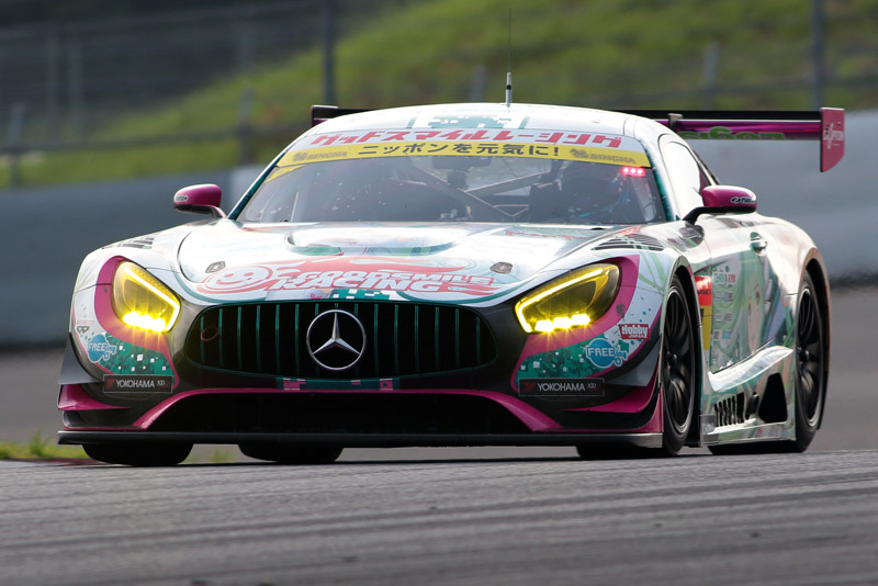 2位になると同時にポイントリーダーとなった4号車 グッドスマイル 初音ミク AMG（谷口信輝/片岡龍也組、YH）