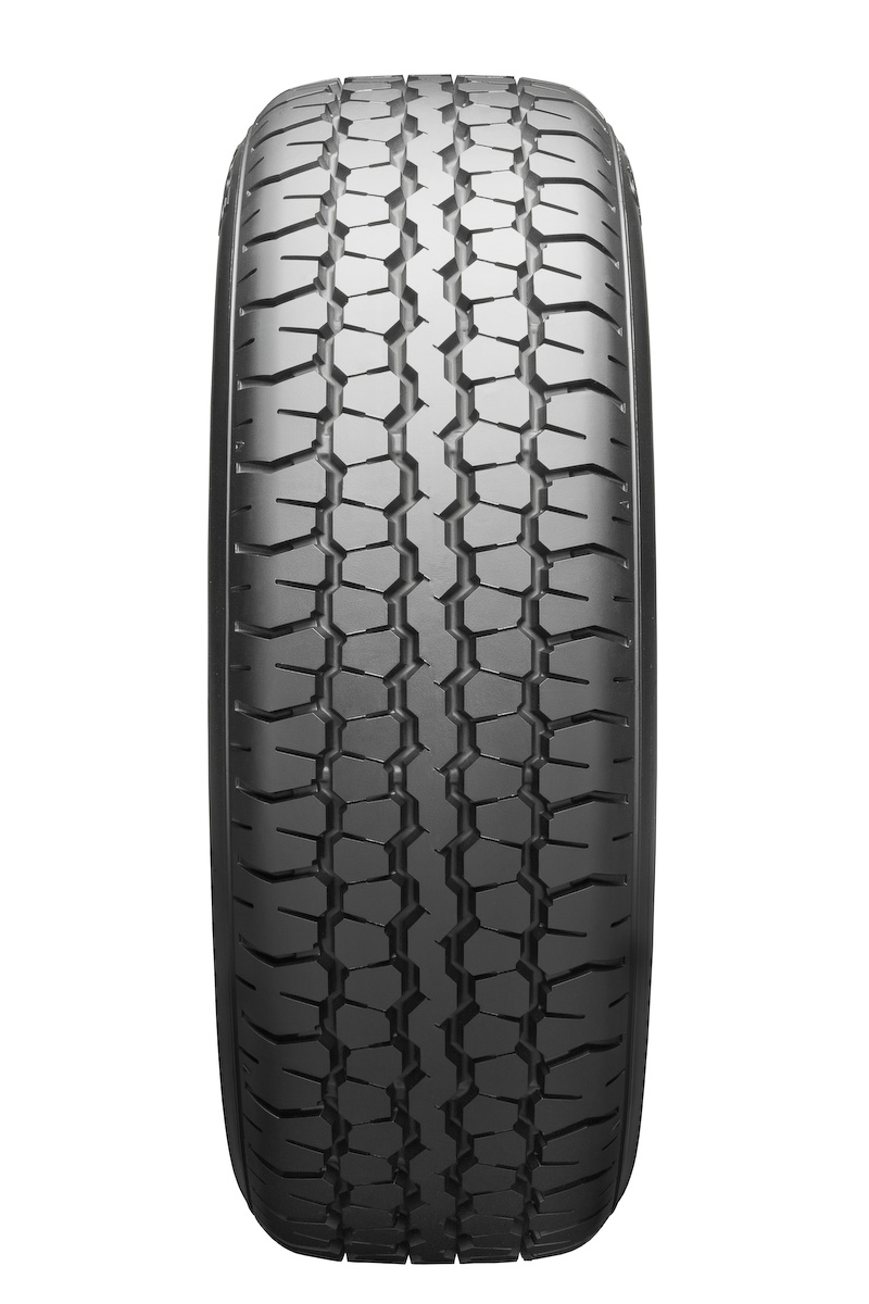 往年のロードスターファンの期待に応えるため、外観を再現しただけでなく乗り味にもこだわったタイヤに仕上がっているという