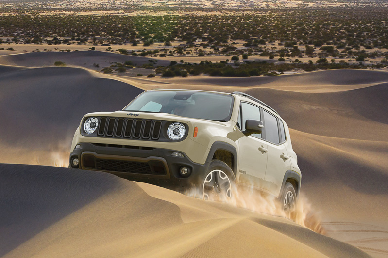 新色「Mojave Sand （モハベサンド）」が追加された「レネゲード・トレイルホーク」