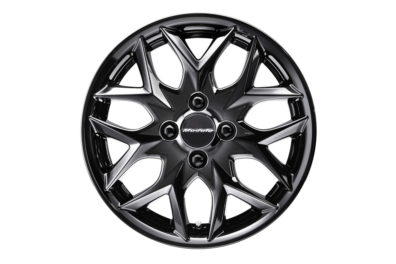 15インチタイヤを標準装備するターボ仕様のN-BOX カスタム用「MG-021」アルミホイール。スーパーブラックメタル色で価格は3万5640円/本