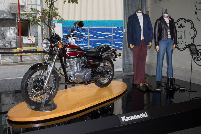 カワサキ「エストレア ファイナルエディション」向けのコーディネート