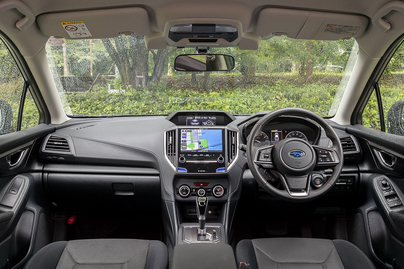 1.6i-L EyeSightのインテリア